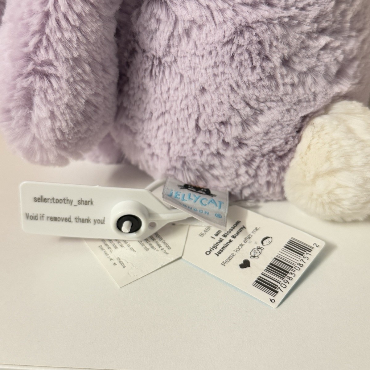 Jellycat Medium (12