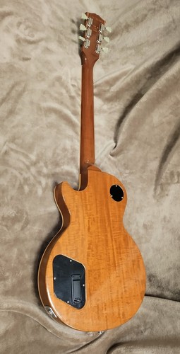 Gibson Les Paul Standard Gold Top Electric Guitar Used Free shipping from Japan - Picture 4 of 10