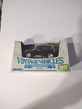 Ertl Vintage Vehicles 1958 Austin FX3 London Taxi 1/43 Black (New & Sealed)