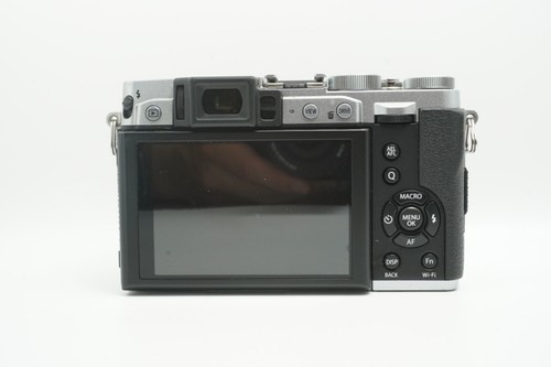 Fujifilm X30 12MP Digital Camera Silver + 16GB SD Card Zoom Lens Tested Japan - Picture 8 of 18