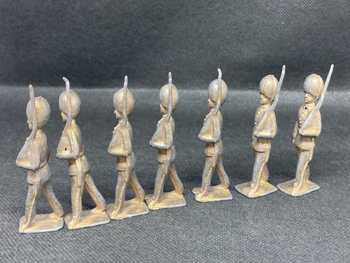 Acabado de pintura dorada Soldiers by Charbens (azul 163) - Imagen 4 de 9