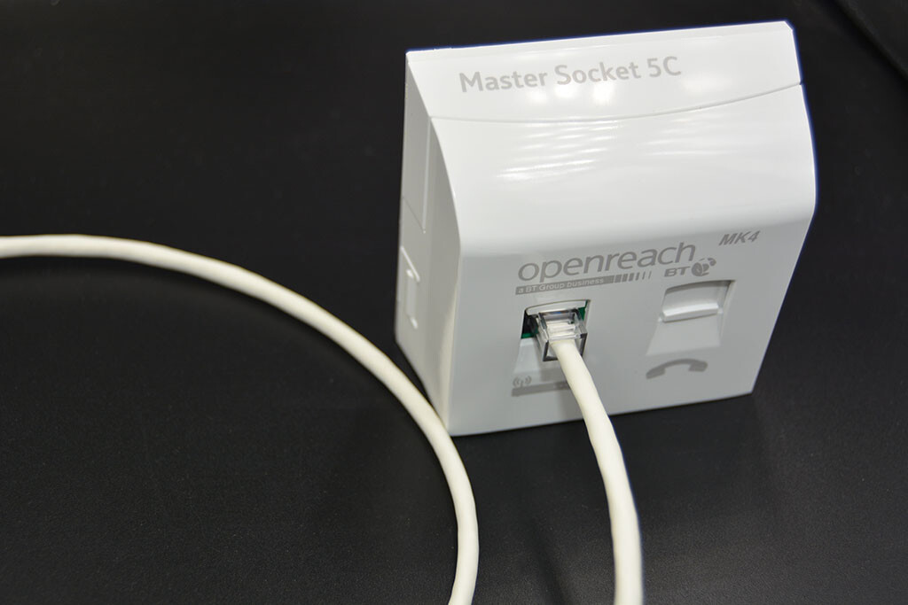 La Cina Sviluppa Un Treno Ad Alta Velocità Veloce Quanto Un Boeing 737 - Foto 9