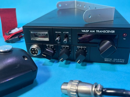 1988 Dick Smith WASP 18 Channel AM 27MHz CB Car Radio Transceiver New in Box - Zdjęcie 3 z 14