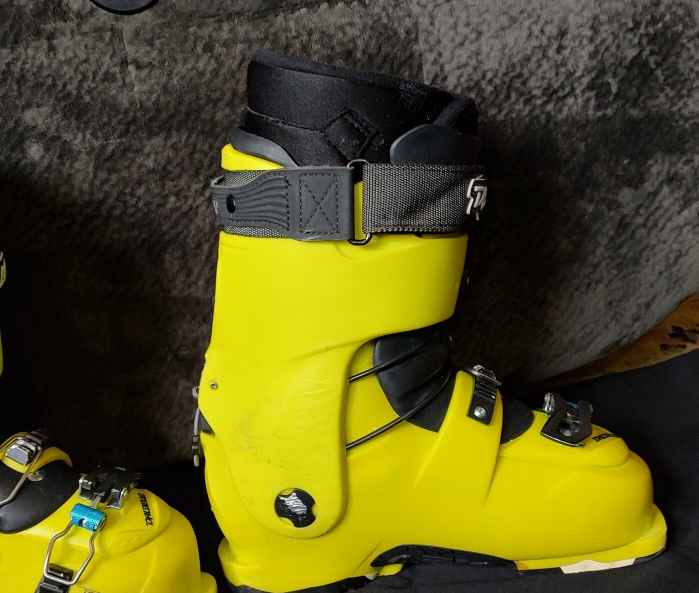 Dalbello Panterra 130 Black & Yellow Ski Boots, size 25.5 eBay