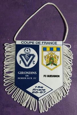 Fanion Coupe de France 1987 FGCB BORDEAUX - FCG GUEUGNON - Photo 1/2