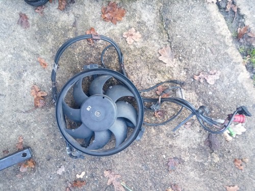 Audi A4 B5 1,6 1,8 Kühlerlüfter Lüftermotor Klimakühler