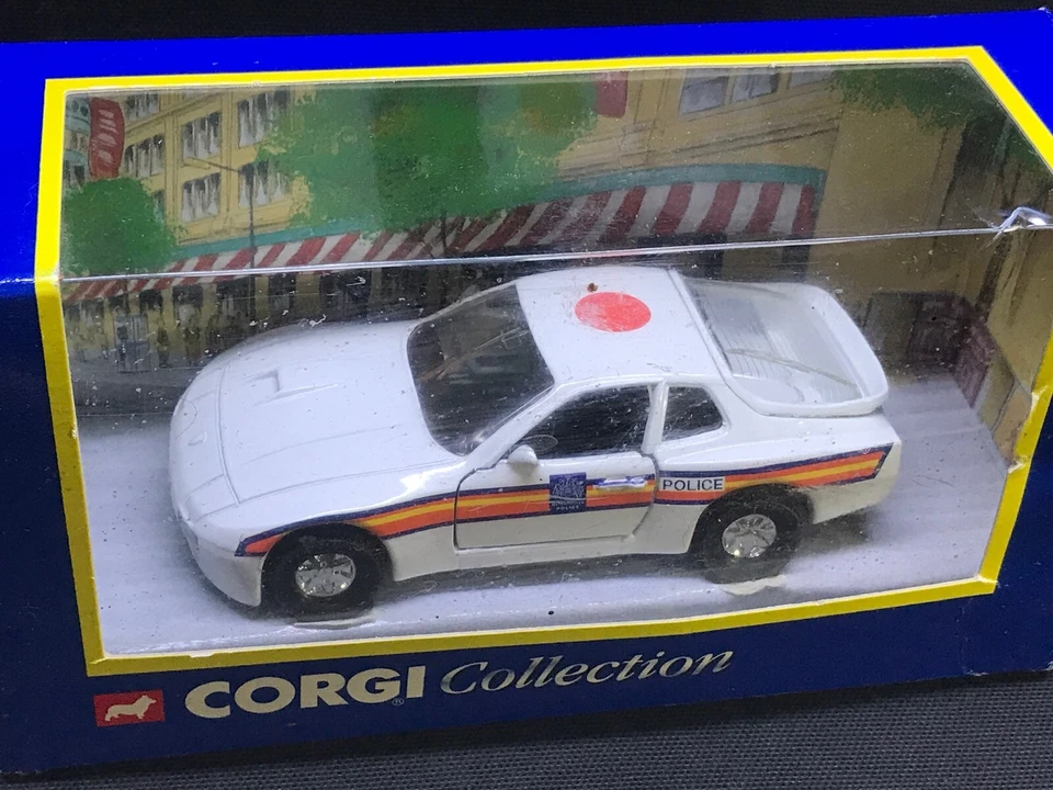 Corgi Collection Police Porsche 944 Diecast Collectable - Image 3 of 4