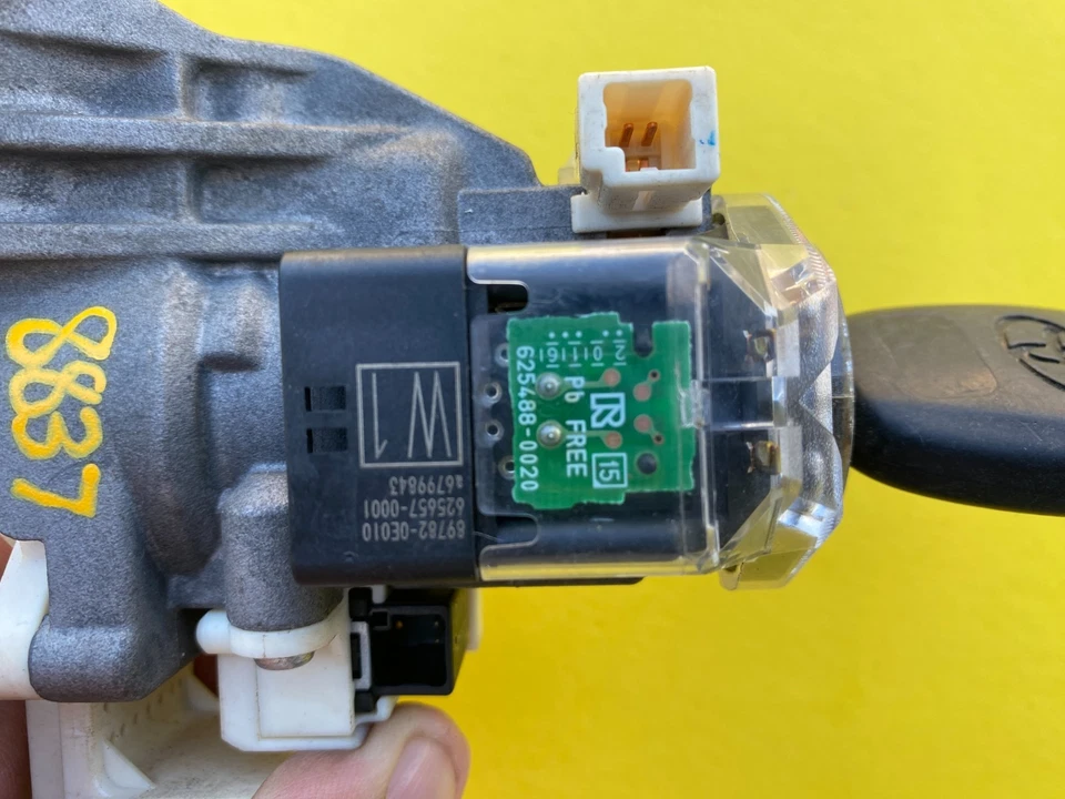 2016-2023 TOYOTA TACOMA ЗАМОК ЗАЖИГАНИЯ С КЛЮЧОМ И ЦИЛИНДРОМ OEM 89782-0E010 - Изображение 3 из 4