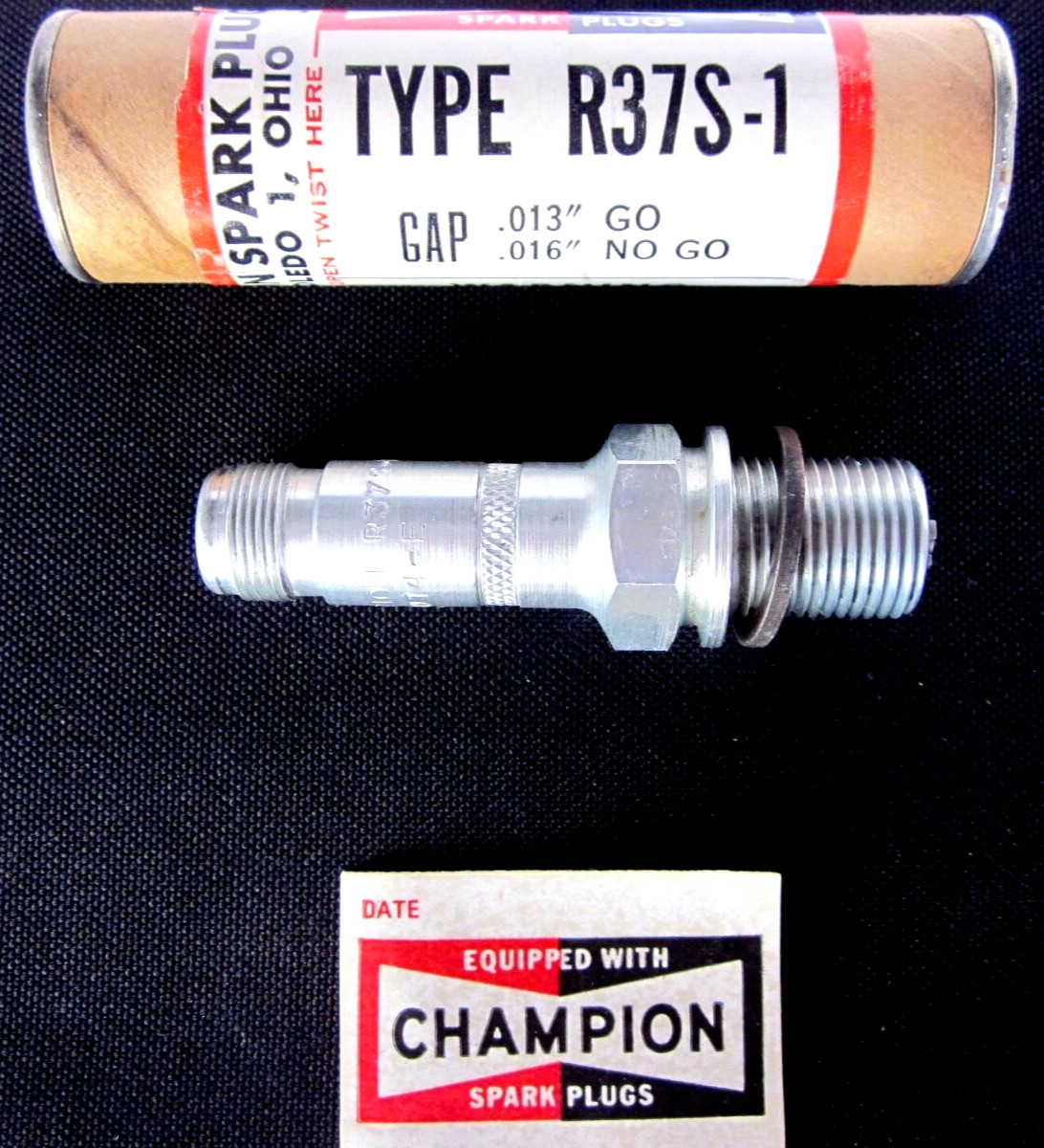 CHAMPION Aircraft SPARK PLUG R37S-1 Vintage 0414-E Unopened NEW Engine Part