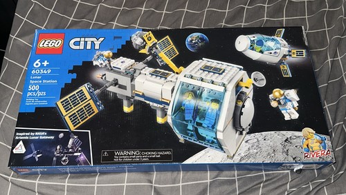 LEGO CITY: Lunar Space Station (60349)