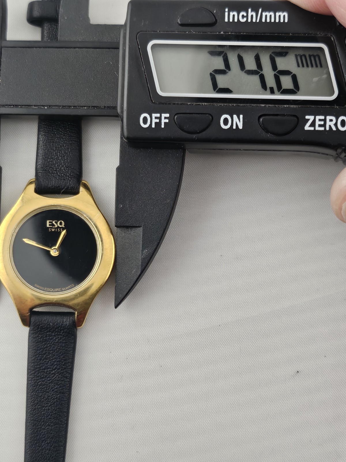 Gorgeous Ladies ESQ By Movado Gold Plated Swiss Quartz Watch New Battery Runs 