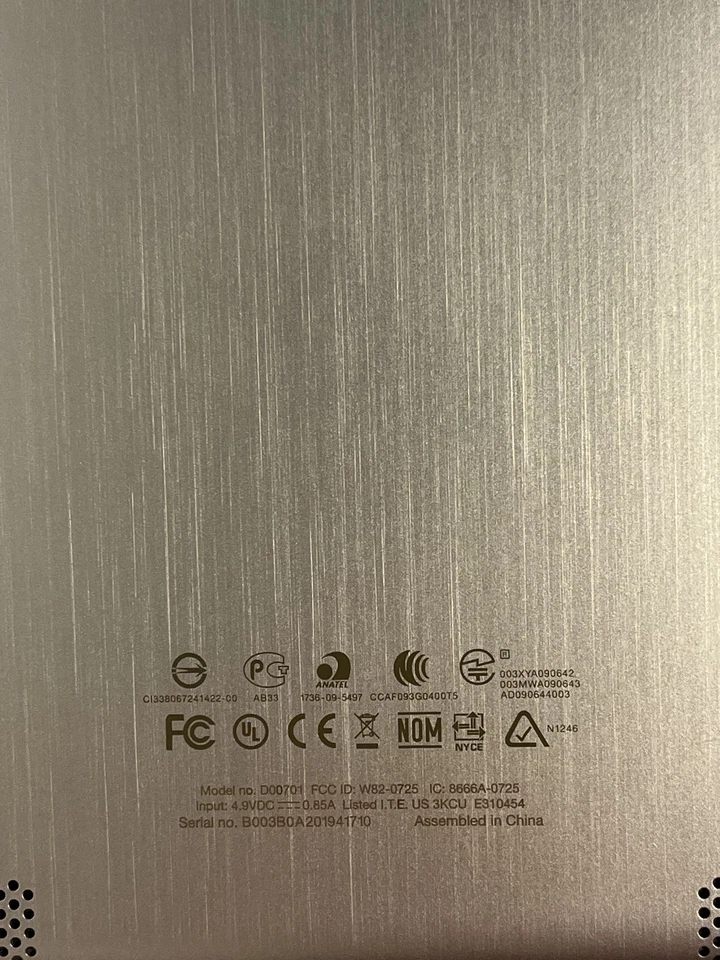 Amazon Kindle Keyboard 2nd Gen D00701 2GB 6 in - For Parts or Repair Only - Image 2 of 3