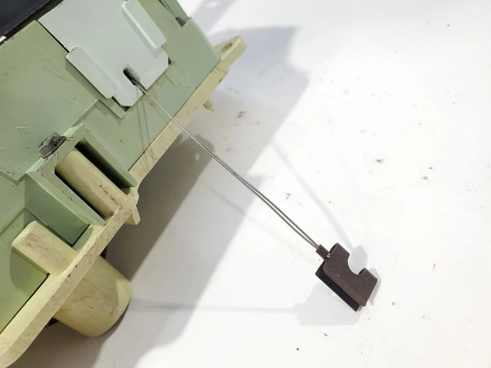 Medidor de velocímetro usado se adapta a: Cadillac Brougham 1989 tracción trasera solo cabezal grado A Foto 3 de 4