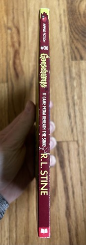 Goosebumps #30 It Came from Beneath the Sink! by R.L. Stine (1995, Paperback) - Picture 3 of 5
