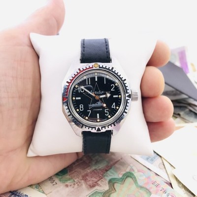   Original Wostok Amphibia U-Boot 2409 Wostok UdSSR Sowjetische Amphibie  