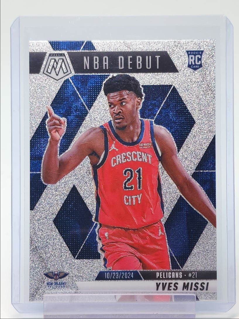 YVES MISSI 2024-25 MOSAIC NBA DEBUT ROOKIE GLITTER PRIZM PELICANS RC Q3325