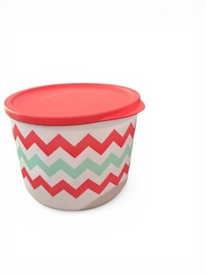 Tupperware Cubix Round Charlie Brown Container 9 Cups