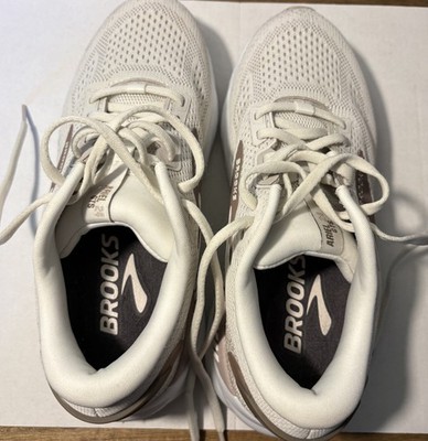 Brooks Ariel GTS 23 Shoes Womens 7.5 Chateau Grey White Sand Road Walking