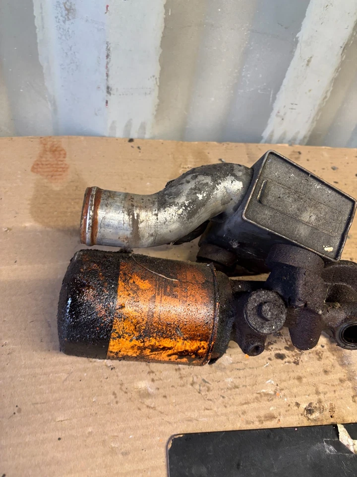 91 92 93 94 1987 Ford 460 7,5 F250 F350 conjunto de enfriador de aceite de motor usado OEM V8 Foto 2 de 4