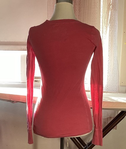 AE American Eagle Military Henley Pink ASO Bella Swan Twilight Breaking Dawn - Picture 3 of 4