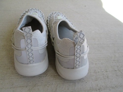 Keen Uneek Bungee Sneakers Silver Birch US Size 9.5 Antimicrobial EUC - 第 5/10 張圖片