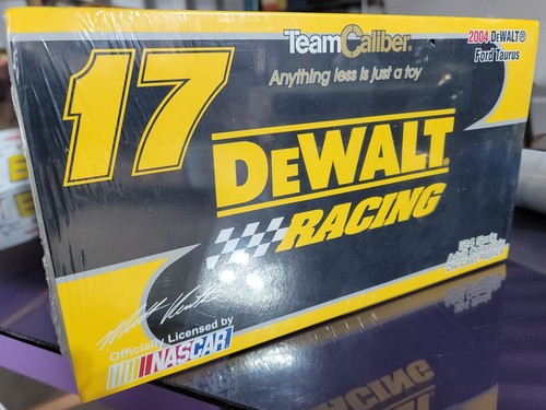 Miniature NASCAR 1/24 Matt Kenseth #17 DeWalt, 2004, Jaune Chromé, Dédicacée