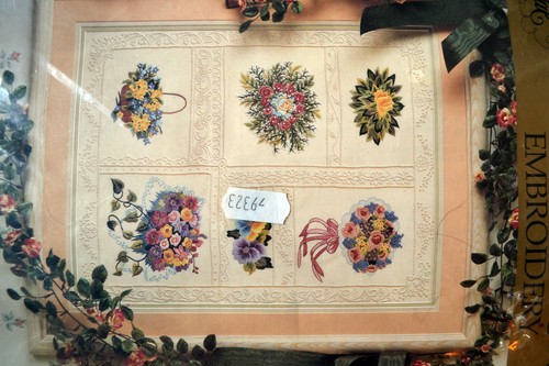 CANDAMAR Something Special Cross Stitch Kit - VICTORIAN NOSEGAY PICTURE 18 x 14" - Picture 4 of 7