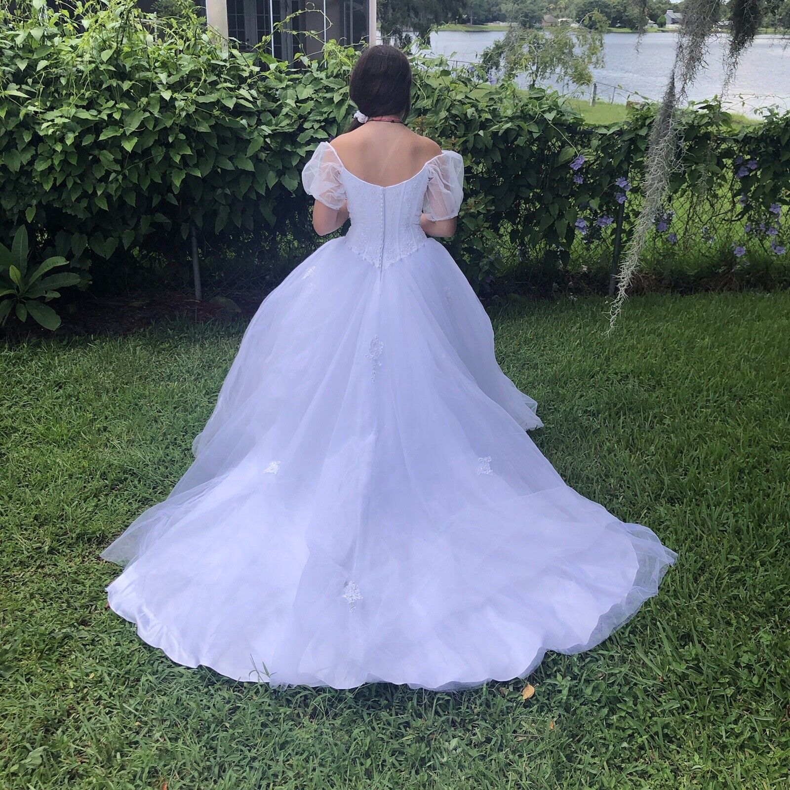 Picture 4 of 12