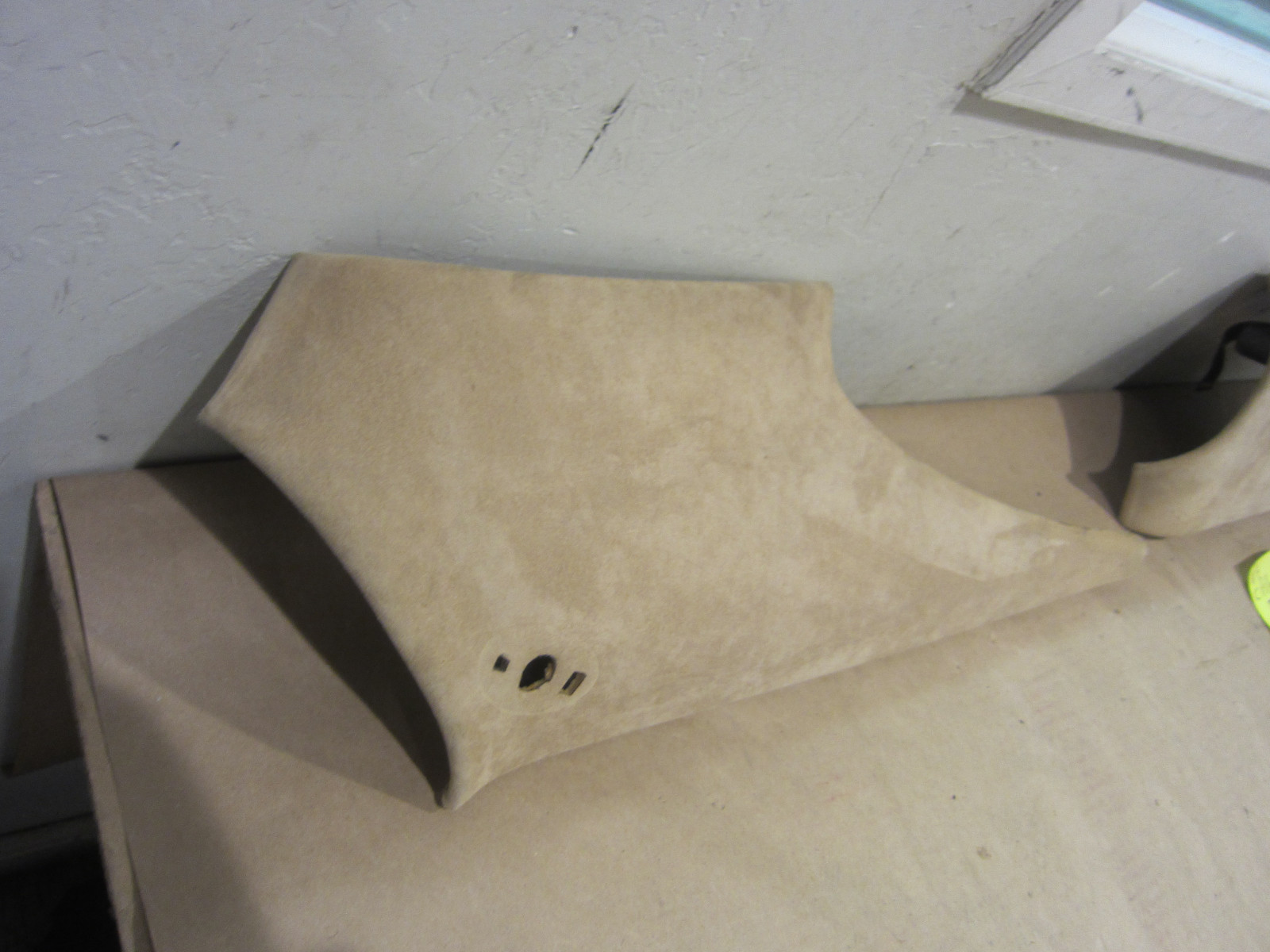 Maserati Quattroporte LH Rear Upper C Pillar Cover Trim  Beige  67202000
