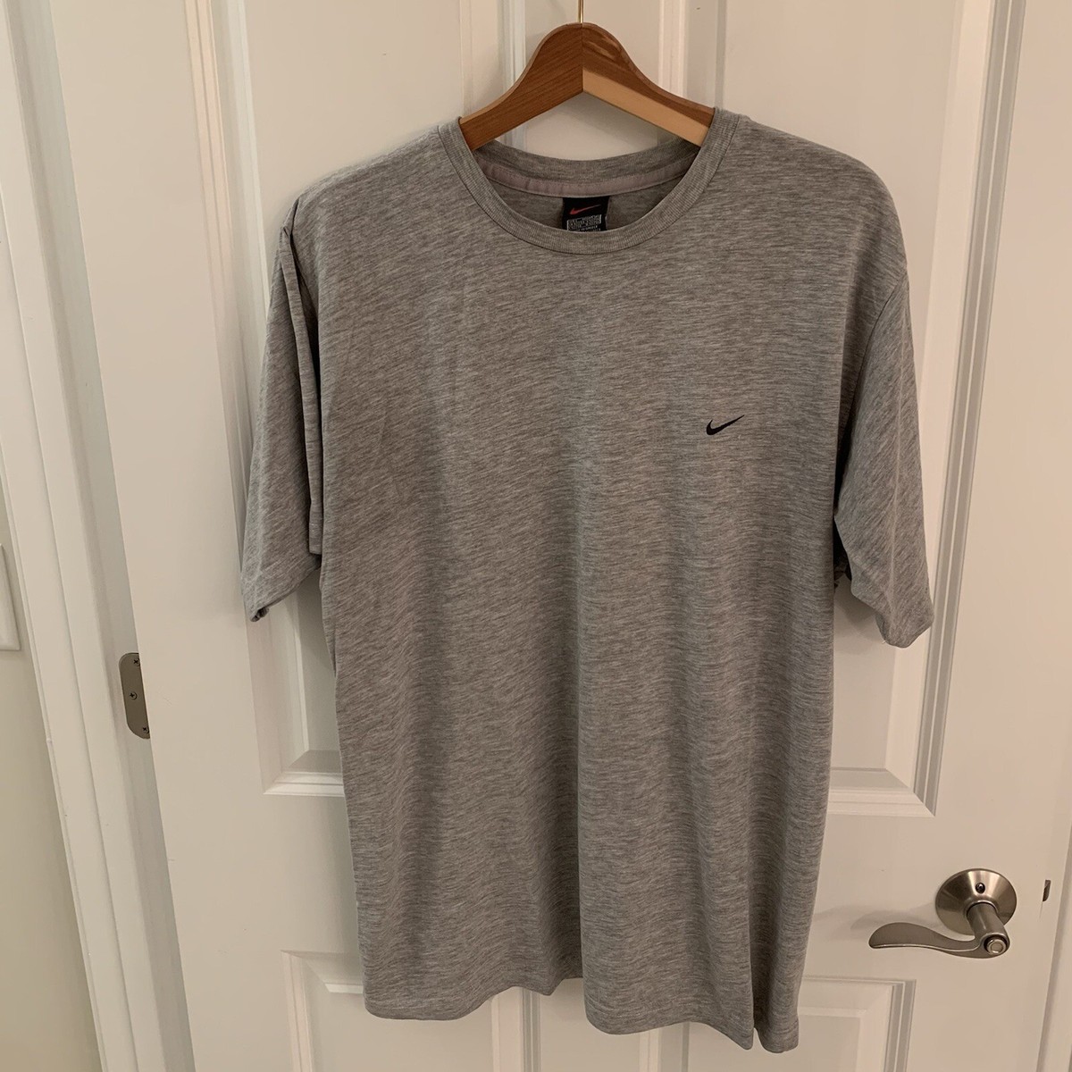 Vintage Y2K Nike Tee T Shirt Men L Gray Grey Black Tag Left Swoosh