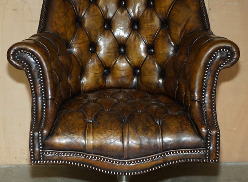 ANTIQUE FULLY RESTORED BROWN LEATHER CHESTERFIELD DIRECTORS CAPTAINS ARMCHAIR - Picture 10 of 19