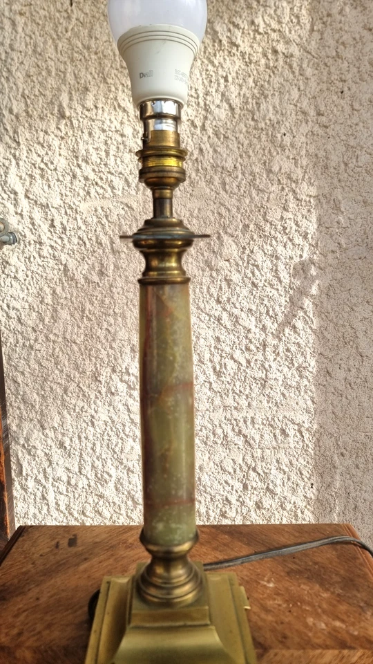 lampe de bureau, laiton et onyx, haut jusqu'à douille 36 cm, socle 12,5 X12,5 cm - Photo 4/4