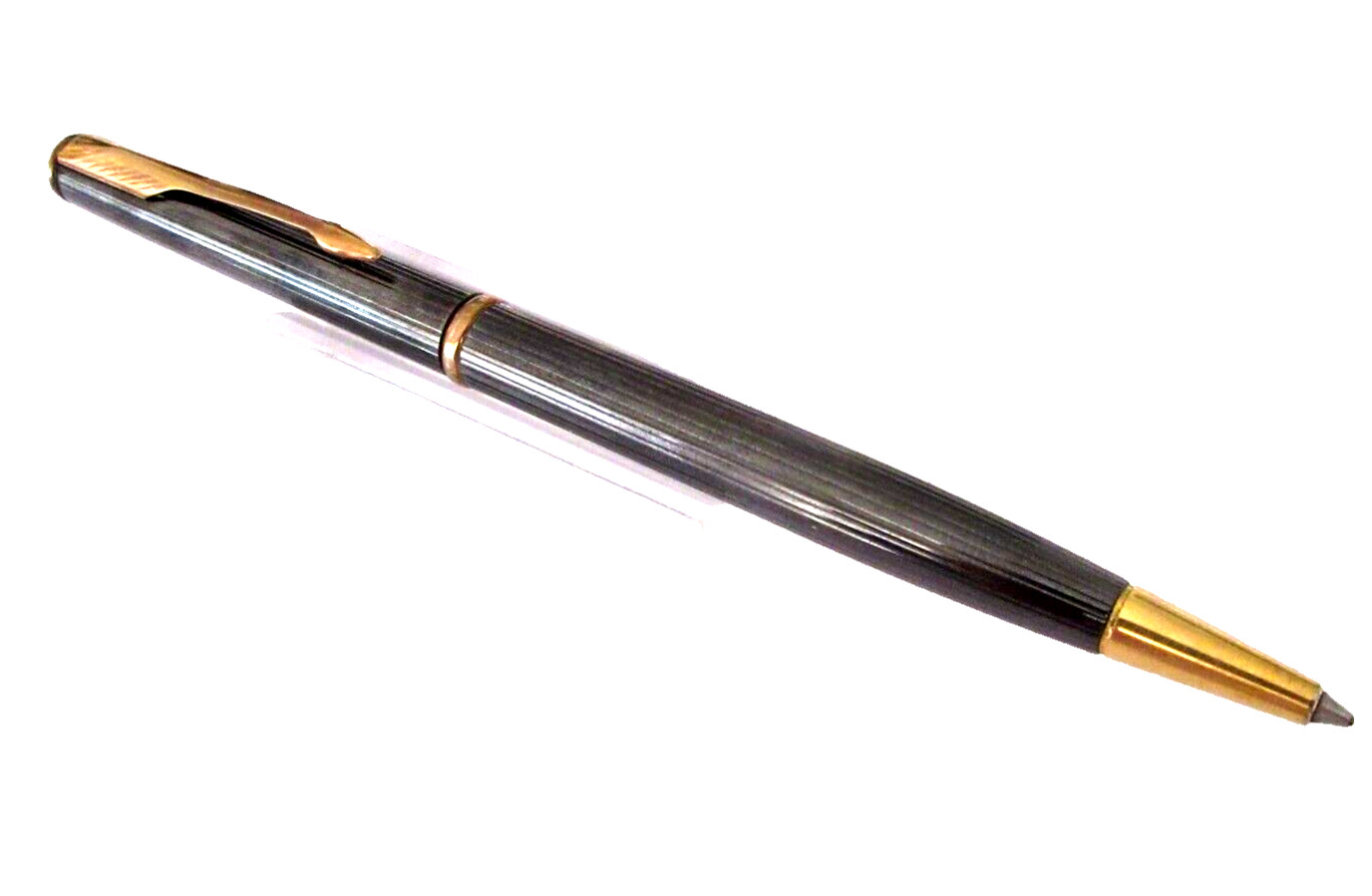 Stylo bille Parker Insigna marron modele D65 neuf de stock vintage