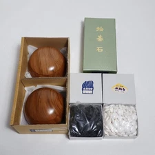 Japanese Go Set Hyuga Clam Stones 31 Size White 180 / Black 181 + Keyaki Bowls
