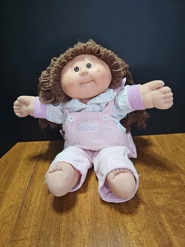 Vintage Cabbage Patch Doll Girl, Brown Hair