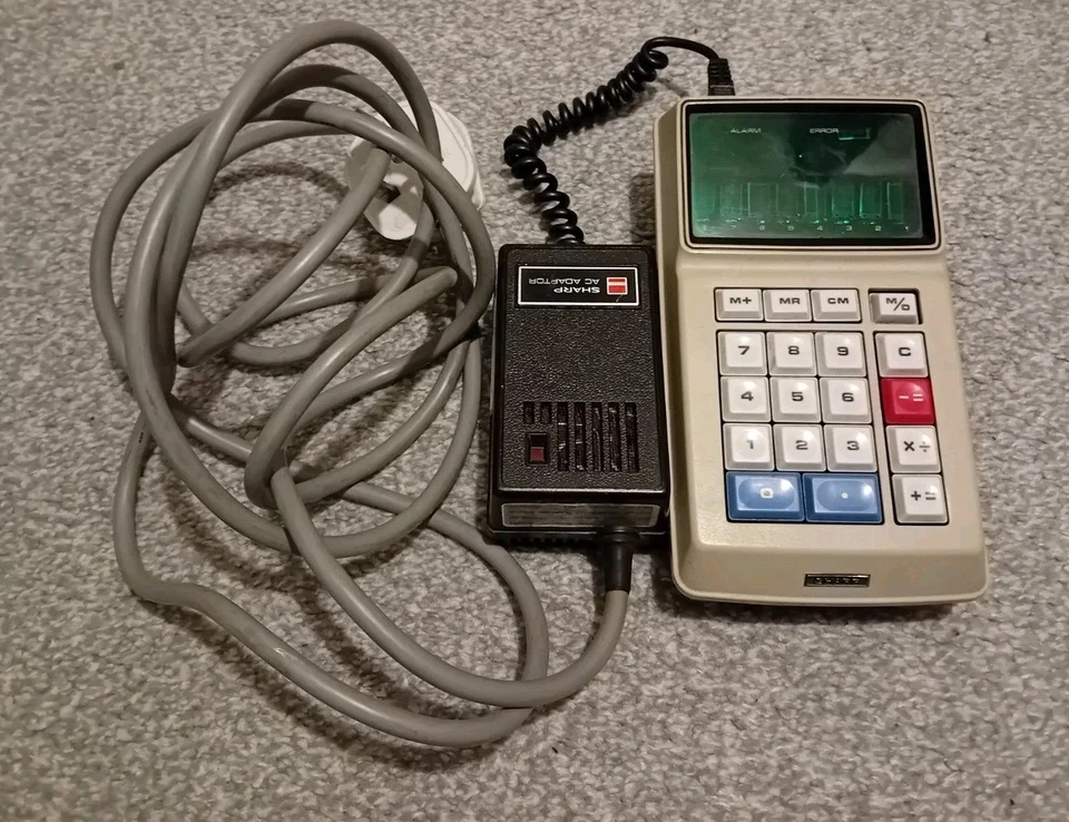 Rare Vintage Sharp EL-8M Calculator 1970s – Display Works – Case & Power Lead - Image 2 of 4