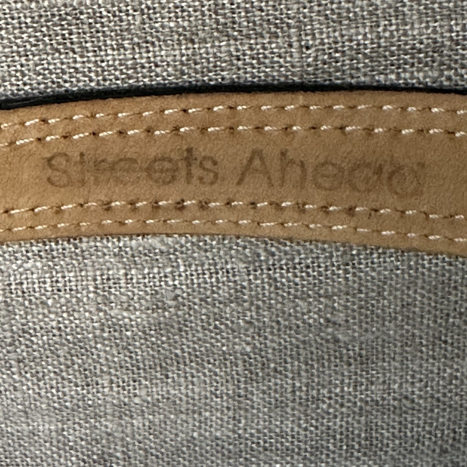 Streets Ahead Equestrian Style Adjustable Black Leather Belt Size M 32”- 34”