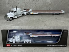 1/64 Peterbilt 389 w/ Landoll 440B-50CA Traveling Axle Trailer White DCP