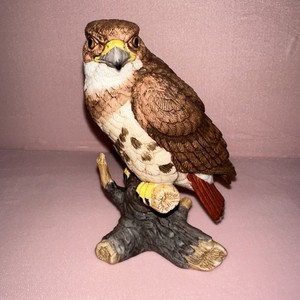 Porcelain Lefton Bisque Nest Egg Collection Red Tail Hawk Vtg 1968 Perfect Cond.