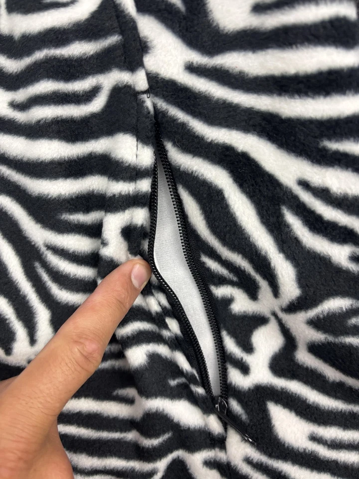 Chaqueta polar Columbia para mujer XL negra blanca con estampado de cebra bolsillos con cremallera completa cálida Foto 4 de 4