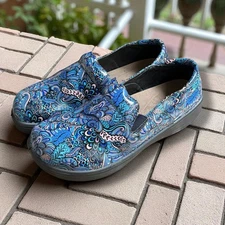 Savy Blue Daisy Comfort Slip On Clogs Nursing