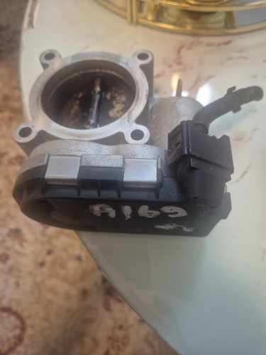 B5* Mercedes W245 W169  Drosselklappe A2661410525 2661410525 BOSCH  0280750175