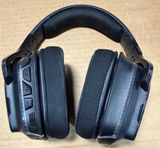 Logitech G635 7.1 LIGHTSYNC Over Ear Gaming H...