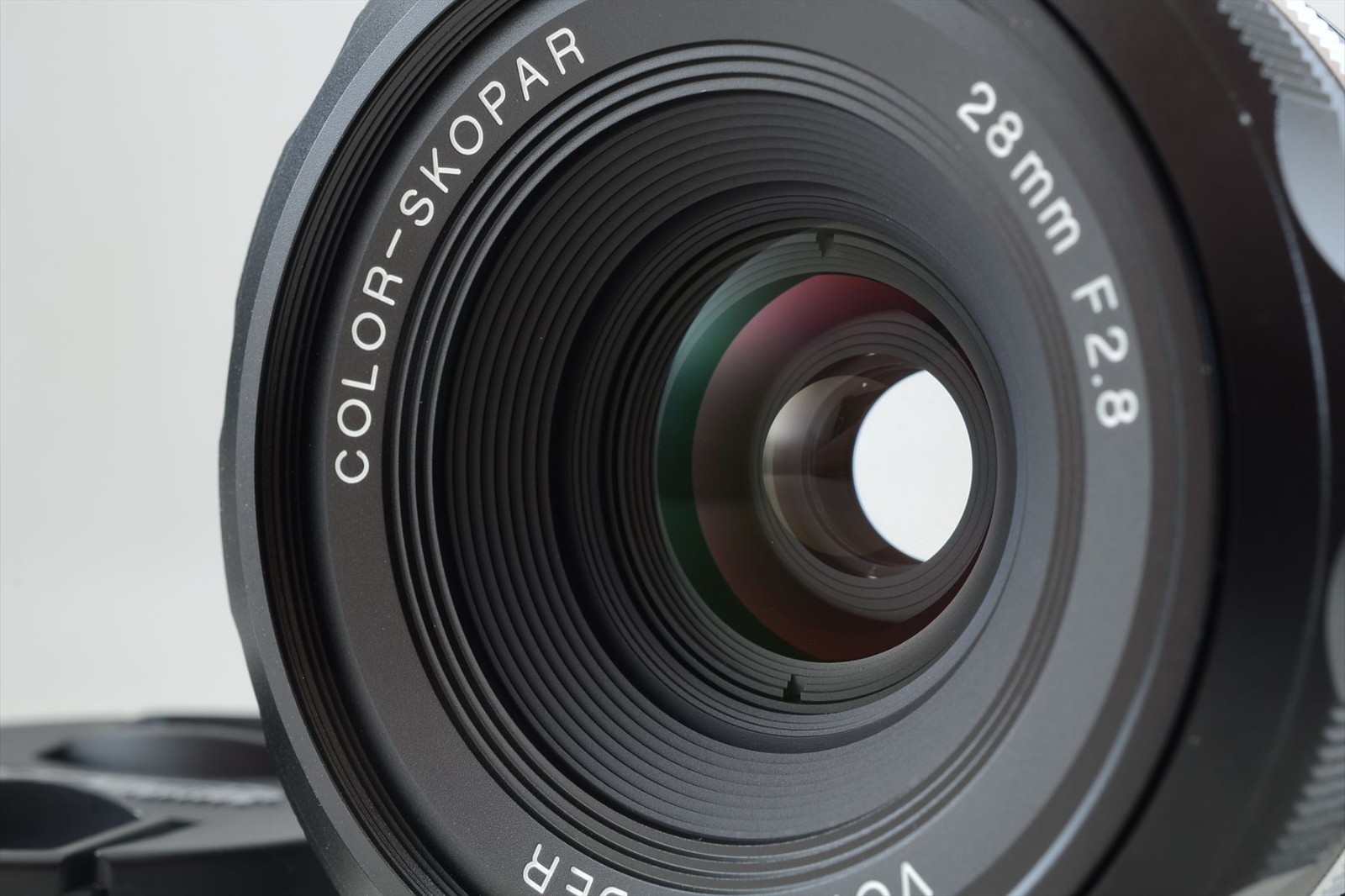 TOPMint Voigtlander Color-Skopar 28mm f2.8 SL IIs Ais Lens Nikon F 6976#J1209F