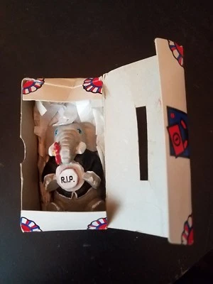VTG 1988 Dead Weights Republican Elephant Paper Weight Ballot Box Gag Gift Funny - Photo 1/4