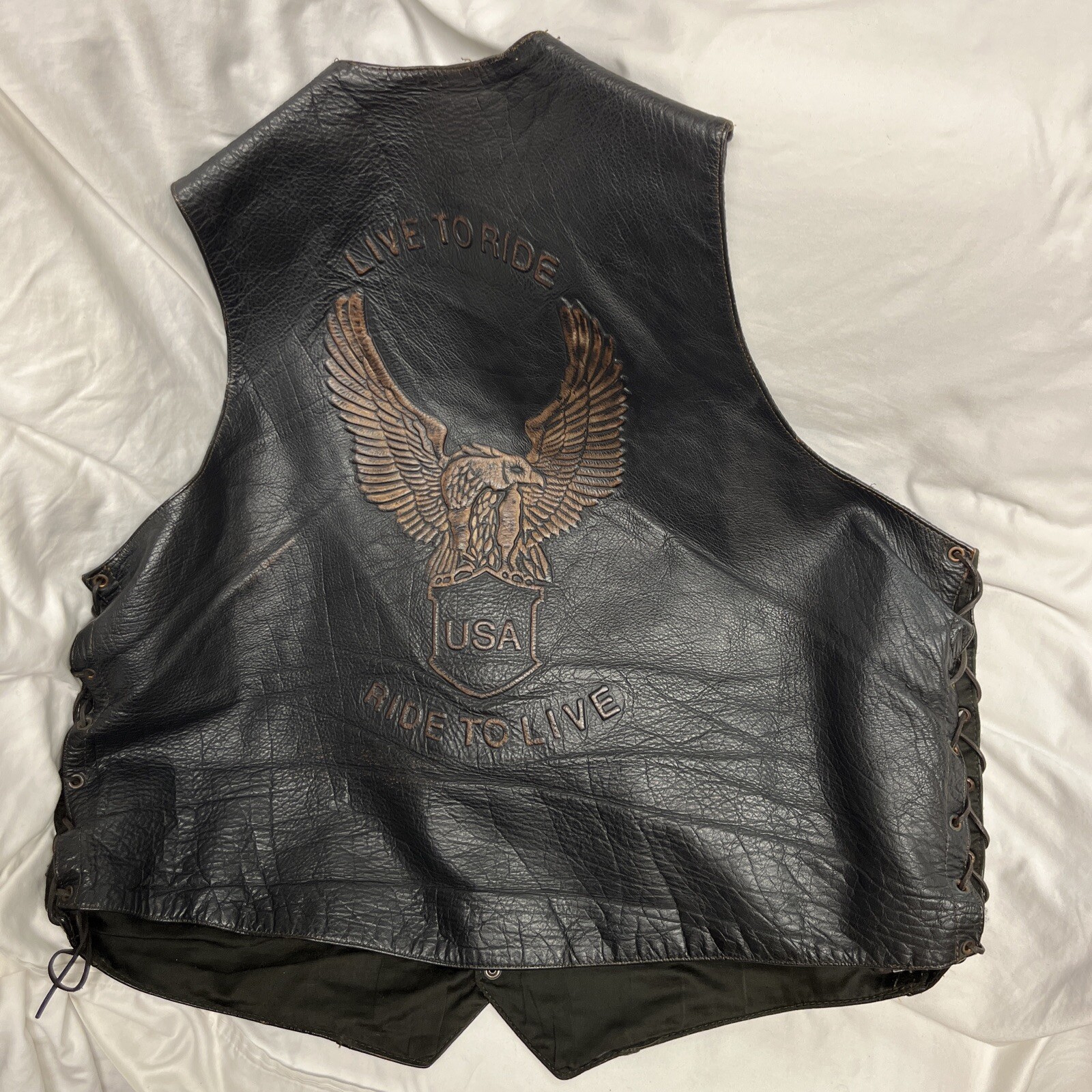 Motorcycle Leather Vest USA Bikers Dream Apparel Embossed Sz 54 *Small Hole
