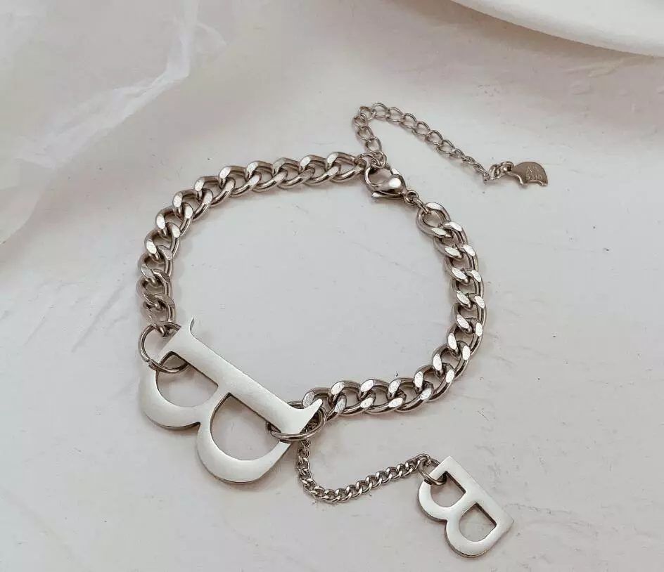 Letter B Alphabet Bracelet - Simply Kinder Plus