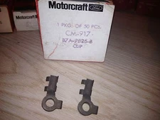 FORD NOS ACCELERATOR ROD CLIPS PAIR CARBURETOR 2100 4100 FALCON TRUCK COMET