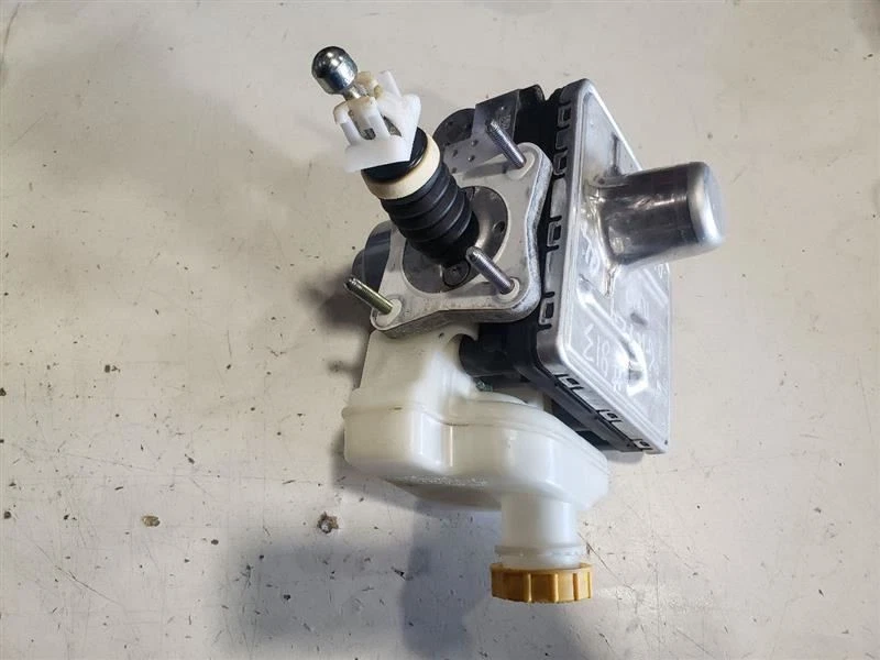 2018 Alfa Romeo Giulia Sedan ABS Anti-Lock Brake OEM - Image 2 of 4