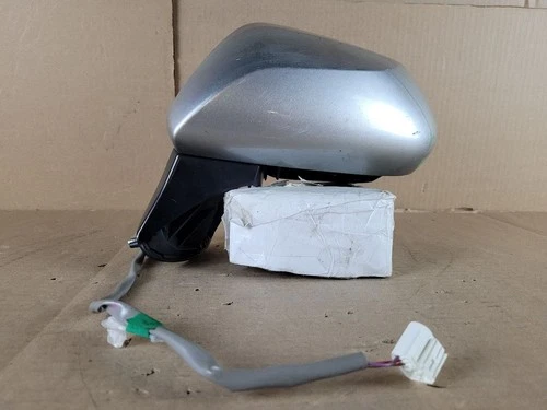 2018-25 Toyota Camry OEM Left LH Driver Side View Mirror Silver